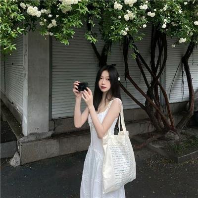 月球